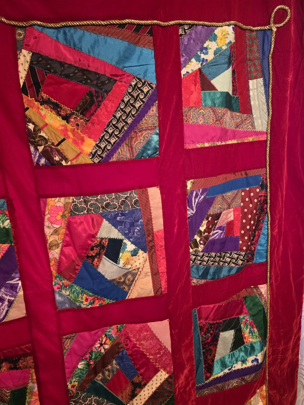 Vibrant Red Patchwork Quilt - Multicolor Block Design